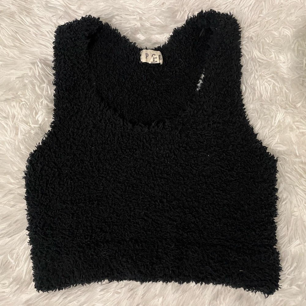 cropped tank top